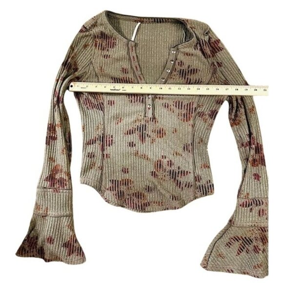 Free People Ribbed Floral Henley Bohemian, Cottage Bell Long Sleeves Sweater Sm - Picture 8 of 9